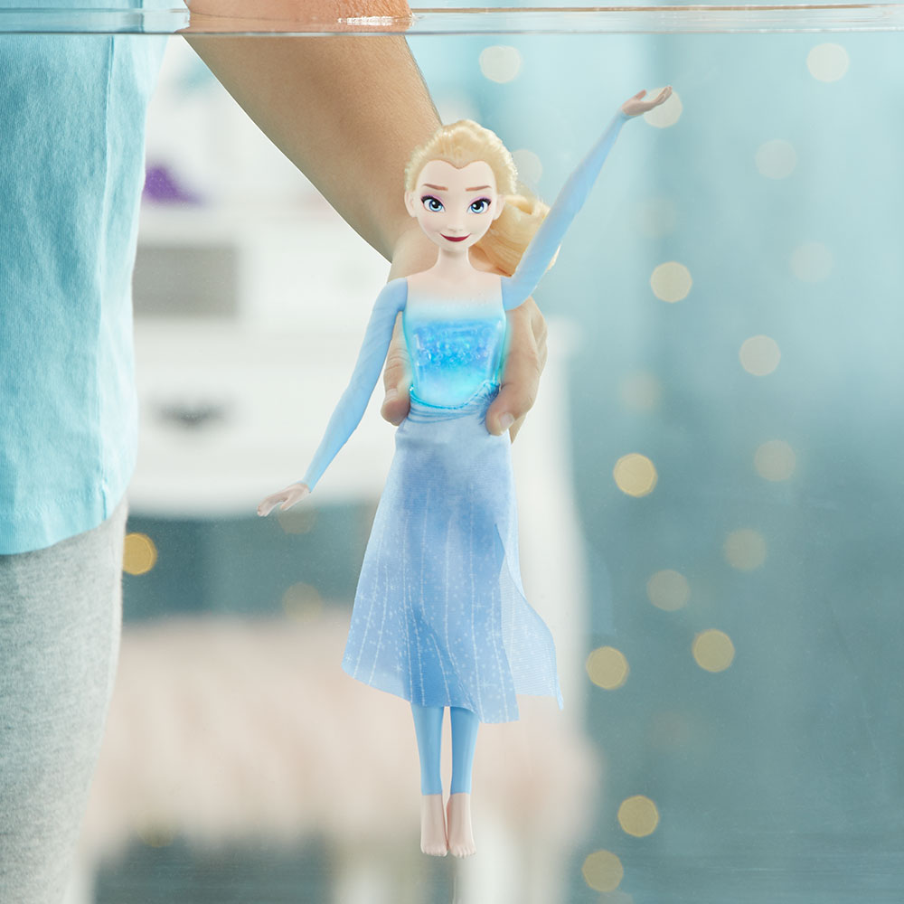 Frozen 2 lutka Elza, ki sveti v vodi 