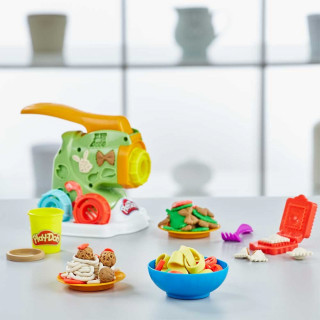 Play-Doh kuhinja oblikovanje testenin 
